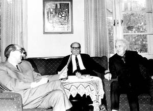 Robert Graves, László Kéry, Miklós Szentkuthy, Beryl Graves, Hungary, May 6, 1968 thumbnail
